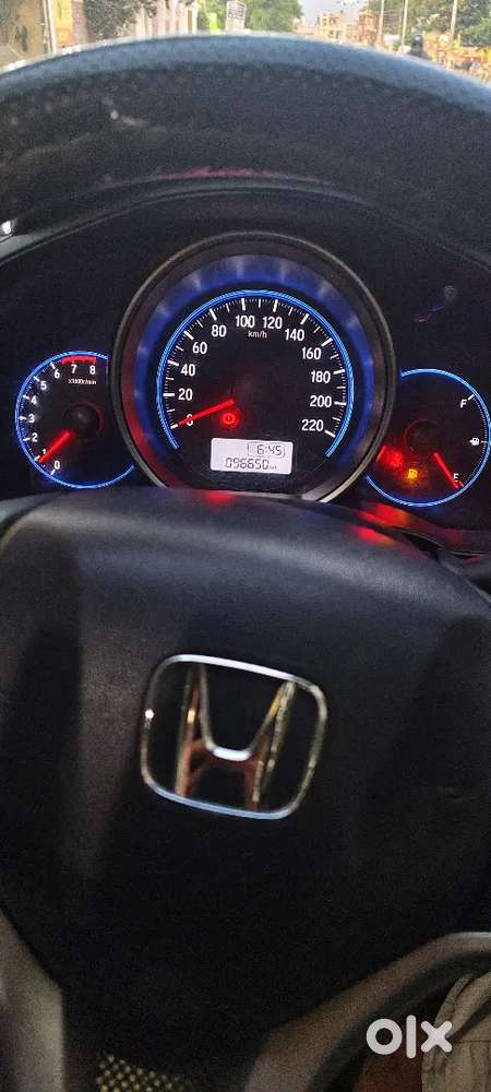 Honda Jazz 2017 Lpg Well Maintained