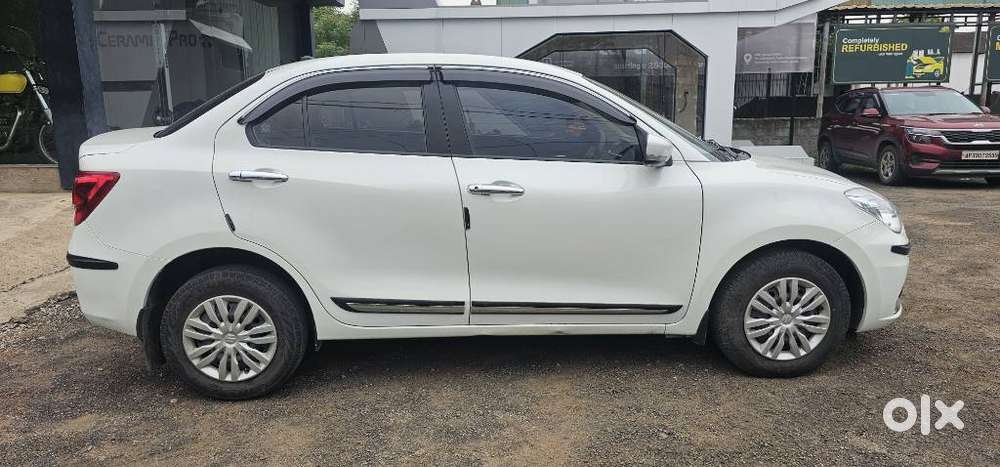 Maruti Suzuki Swift Dzire 1.3 Vxi, 2023, Petrol