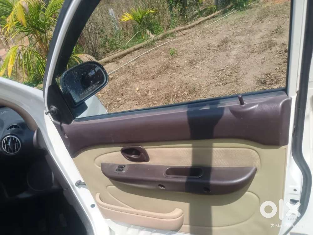 Hyundai Santro, 61,000 Km, Petrol, Price 1,95,000