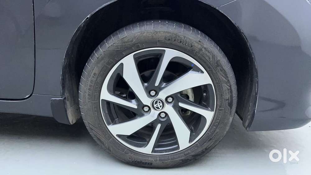 Toyota Glanza 1.2 V Amt, 2024, Petrol