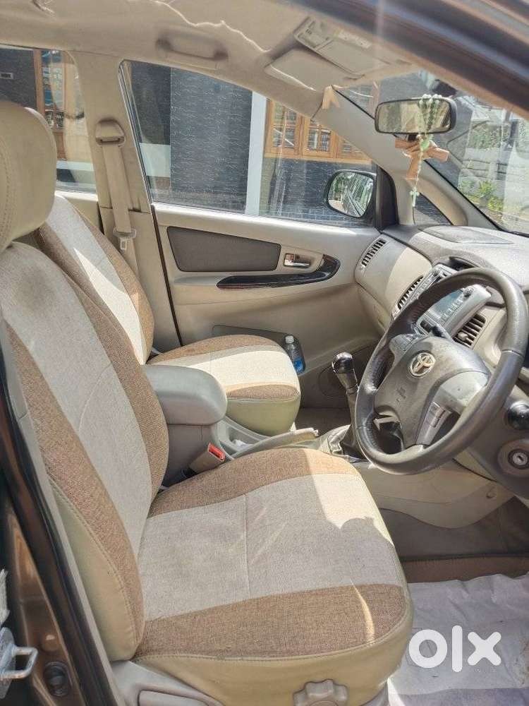 Toyota Innova 2.5 Z Diesel 7 Seater, 2013, Diesel