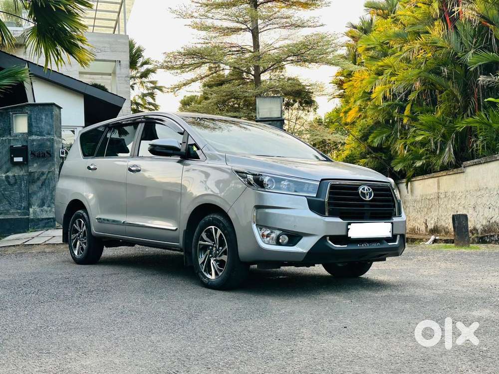 Toyota Innova Crysta