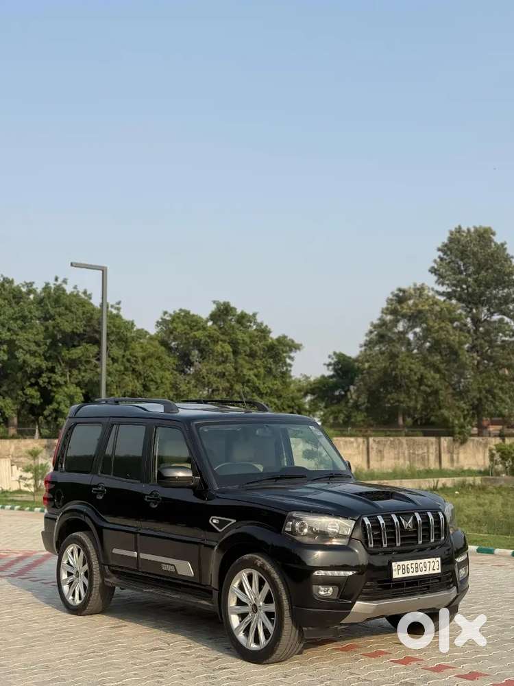 Mahindra Scorpio Classic 2024 - Diesel Manual