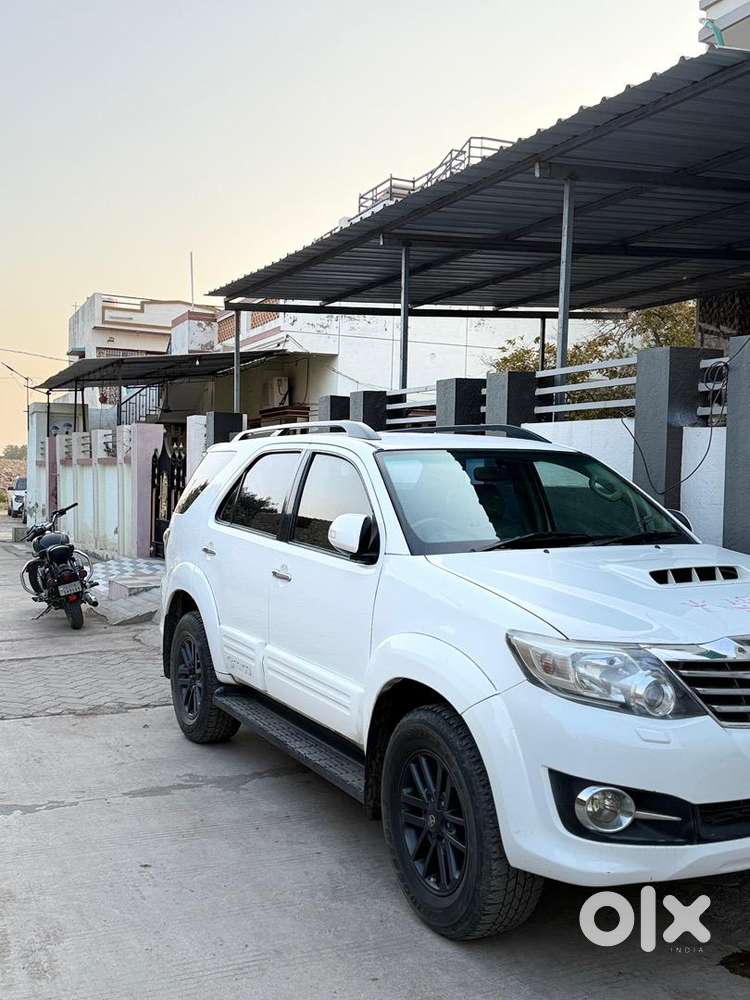 Toyota Fortuner 2015 Diesel Well Maintained