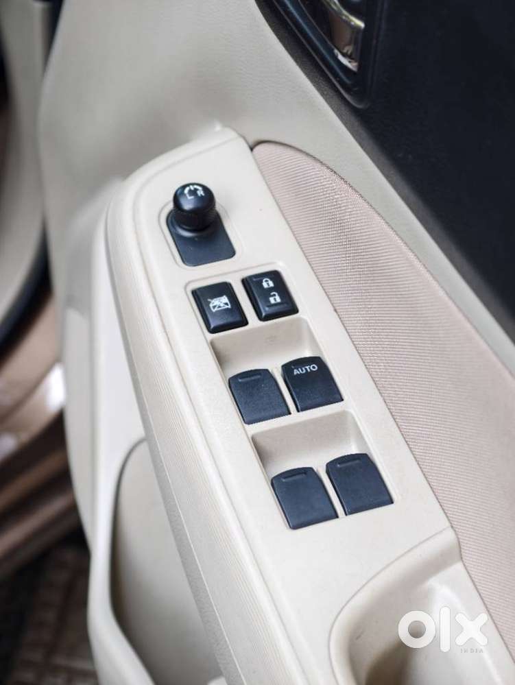 Maruti Suzuki Dzire 1.2 Vxi, 2019, Petrol