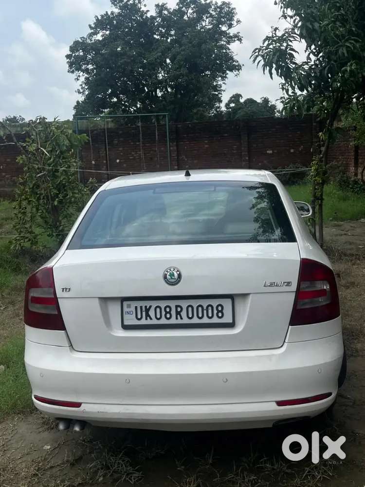 Skoda Laura 2010 Diesel 90000 Km Driven