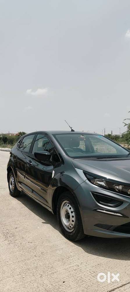 Tata Altroz Xe Petrol, 2022, Petrol