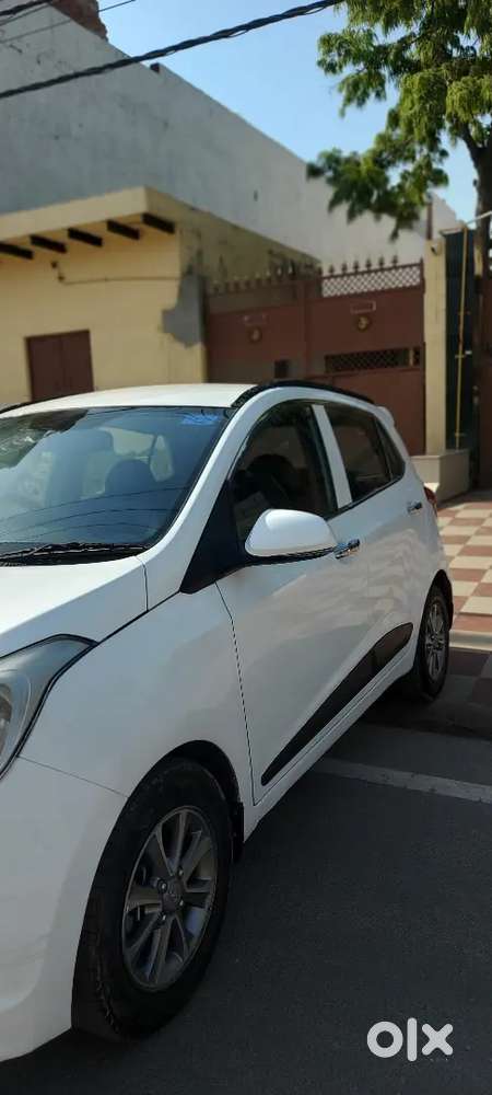 Showroom Condition Grand I10 Asta (o) 1.2 Auto Push Button Start