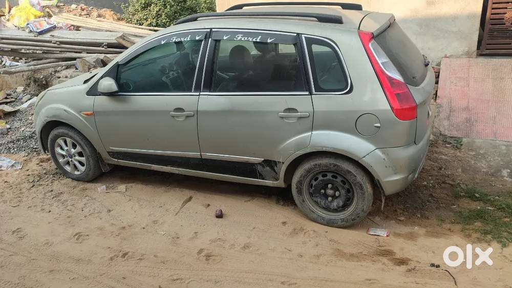Ford Figo 2012 Diesel 90000 Km Driven