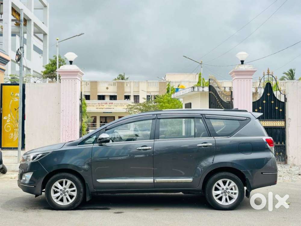 Toyota Innova Crysta 2.4 G Mt, 2017, Diesel
