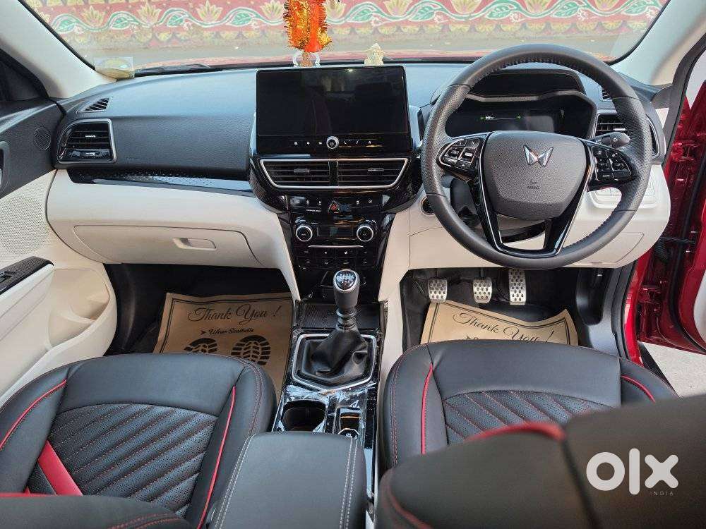 Mahindra Xuv 3xo Ax5l Pg Mt, 2025, Diesel
