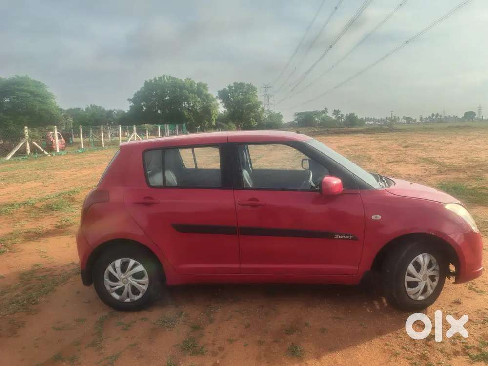 Maruti Suzuki Swift 2007 Petrol 32500 Km Driven