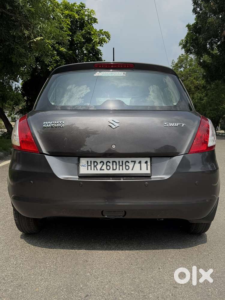 Maruti Suzuki Swift Lxi Optional-o, 2017, Petrol