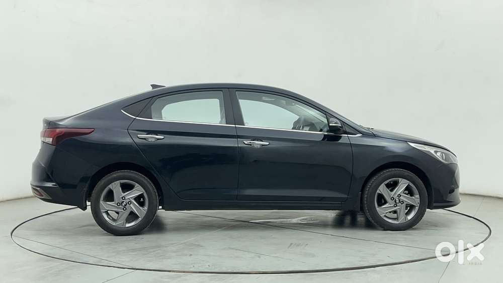 Hyundai Verna 1.5 Mpi Mt Sx (o), 2023, Petrol