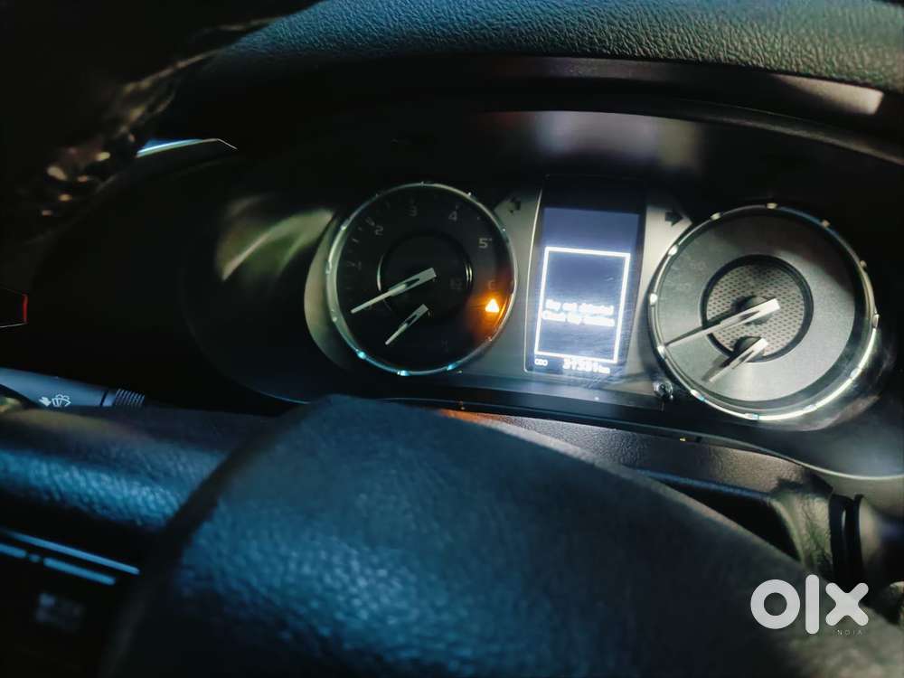 Toyota Hilux 2.8 High 4x4 Mt, 2023, Diesel