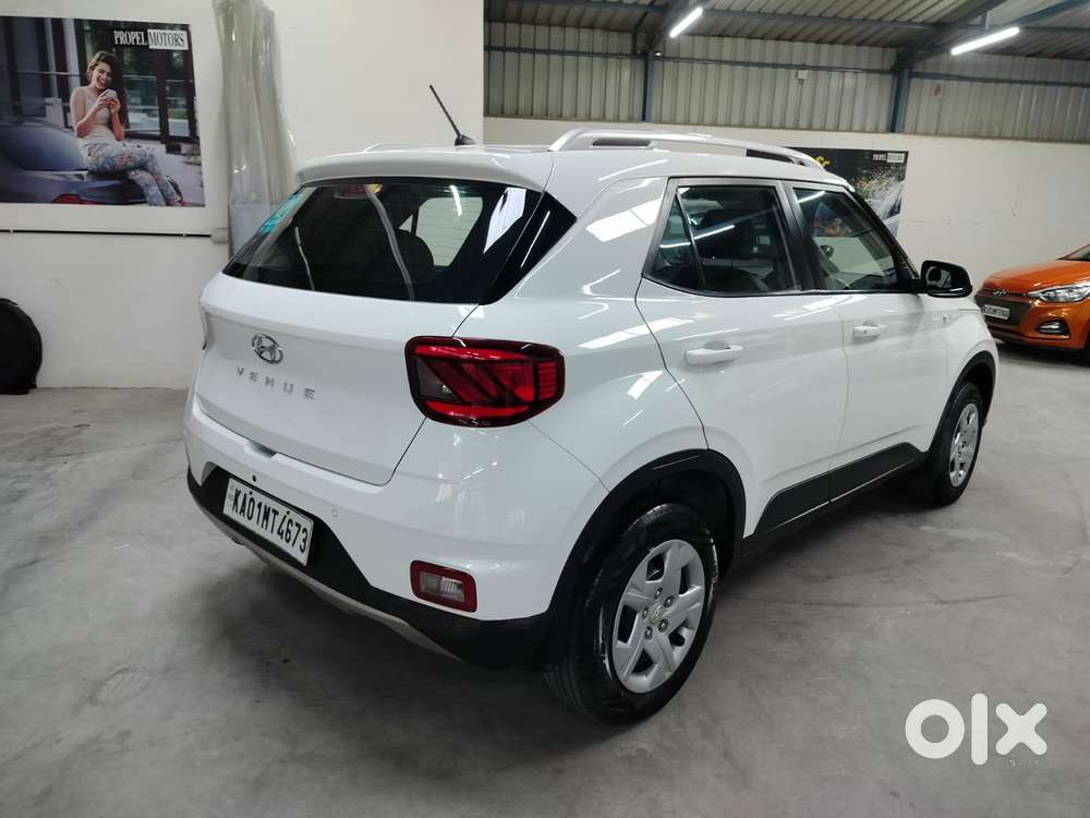 Hyundai Venue S, 2019, Petrol