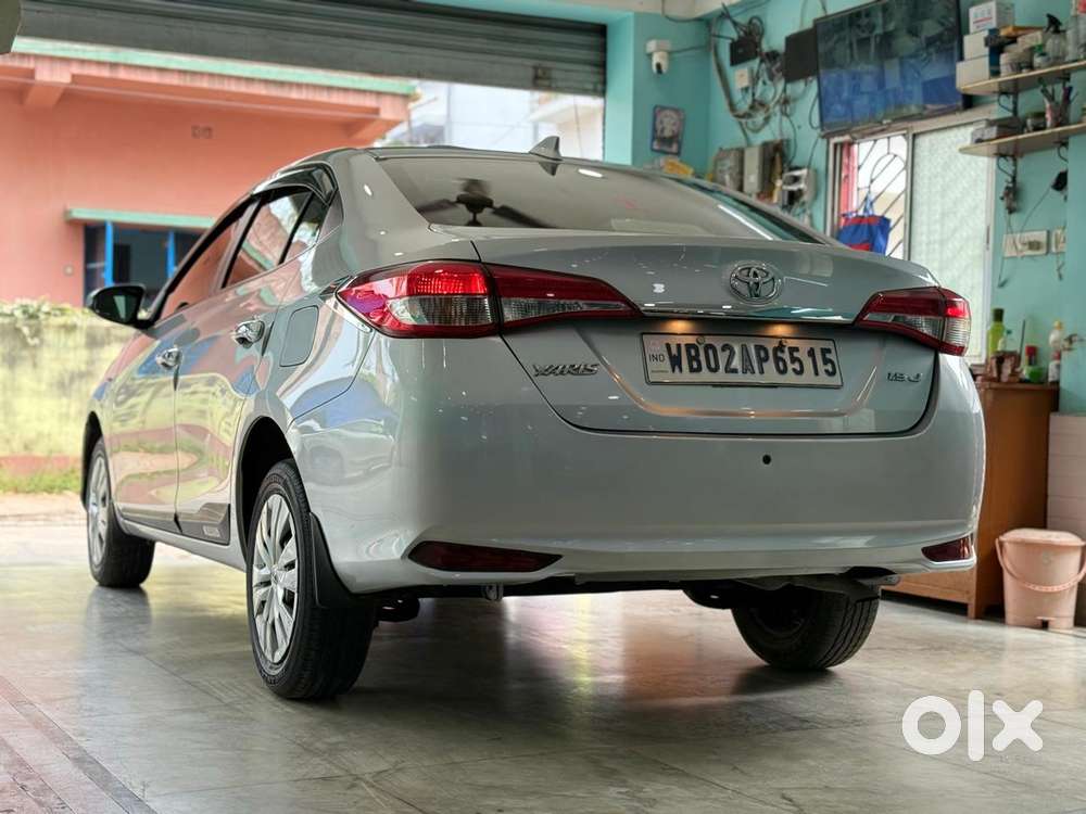 Toyota Yaris J Cvt, 2019, Petrol