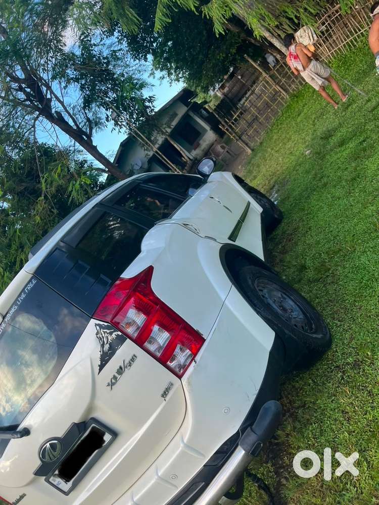 Mahindra Xuv500 W6 2015