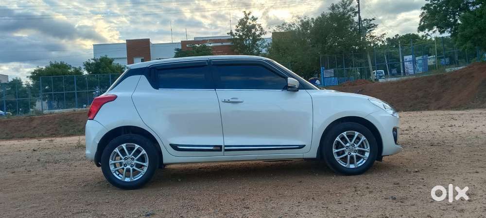 Maruti Suzuki Swift 1.3 Zxi, 2022, Petrol