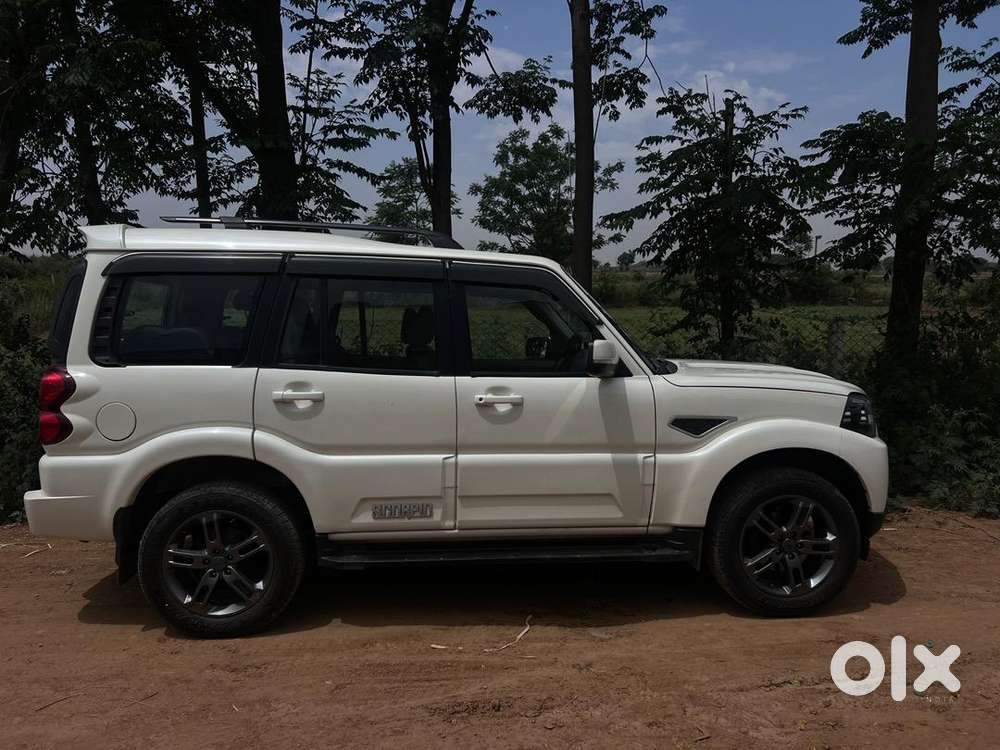 Mahindra Scorpio Classic 2021