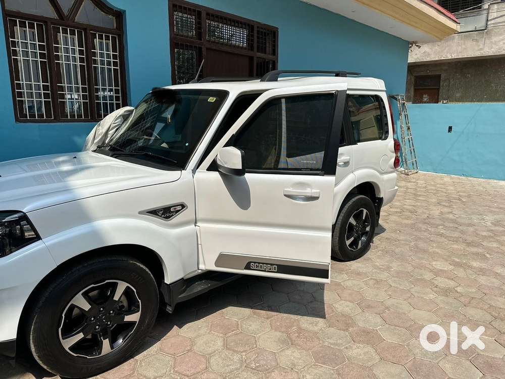 Mahindra Scorpio Classic 2023 Diesel Manual