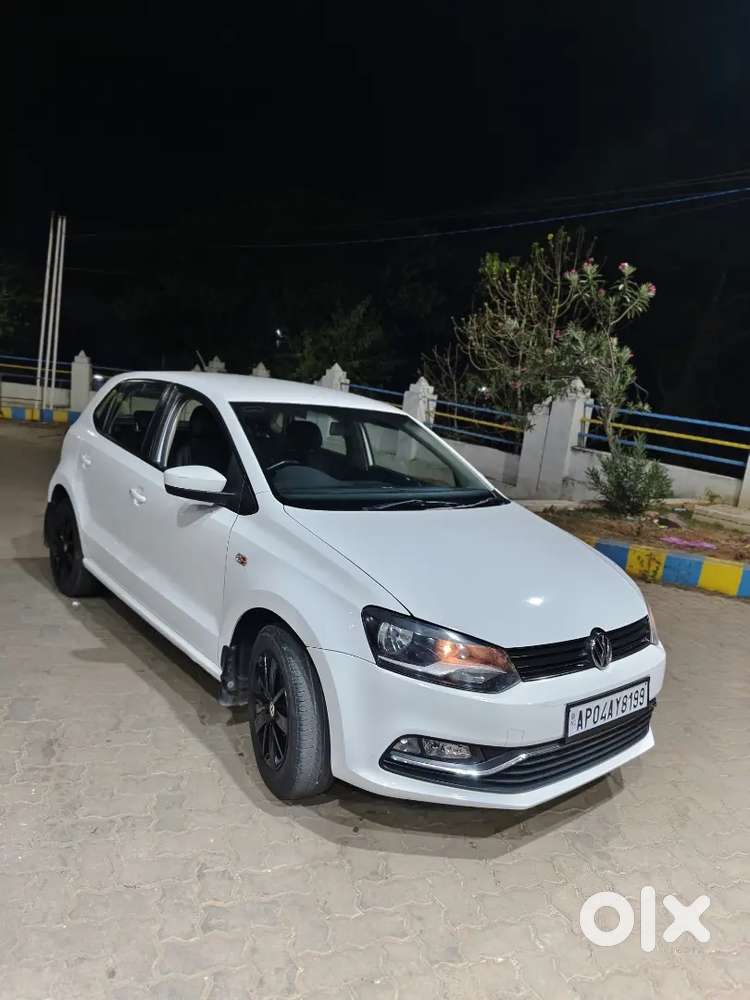 Volkswagen Polo 2015 Diesel 102560 Km Driven