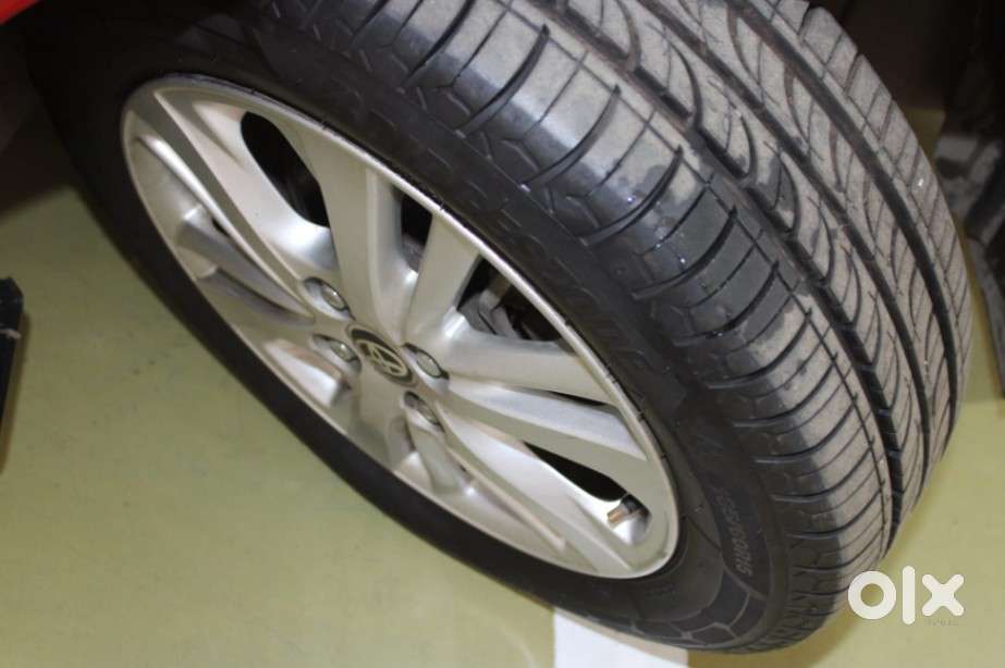 Toyota Yaris J Cvt, 2020, Petrol