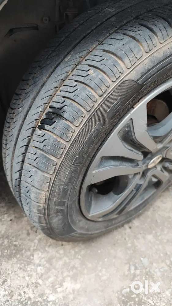 Single Hand Uses Cars