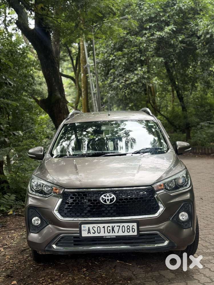 Toyota Rumion V Mt, 2025, Petrol