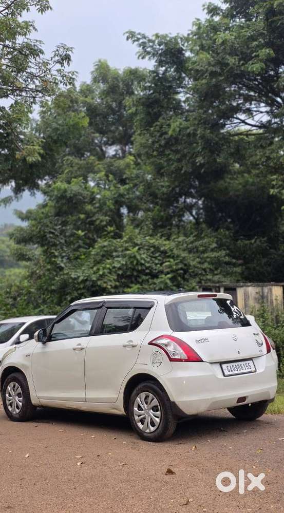 Maruti Suzuki Swift Vxi + Manual, 2015, Petrol
