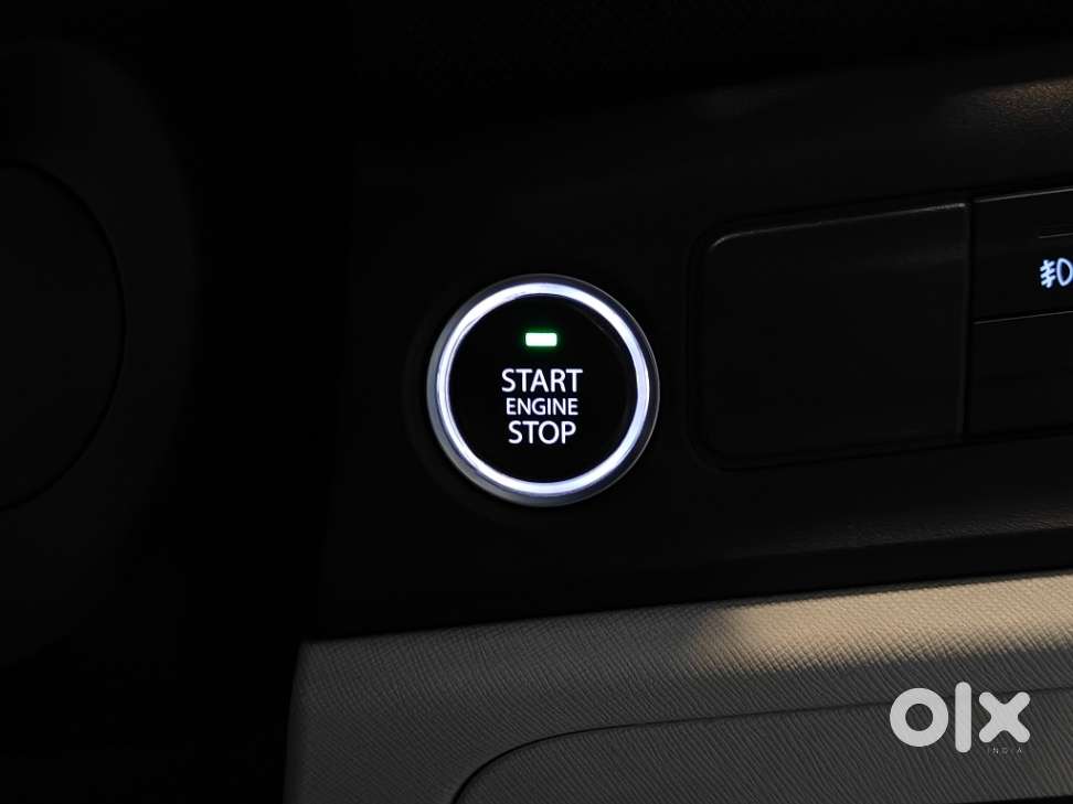 Tata Altroz 1.2 Xza Petrol Dct, 2022, Petrol