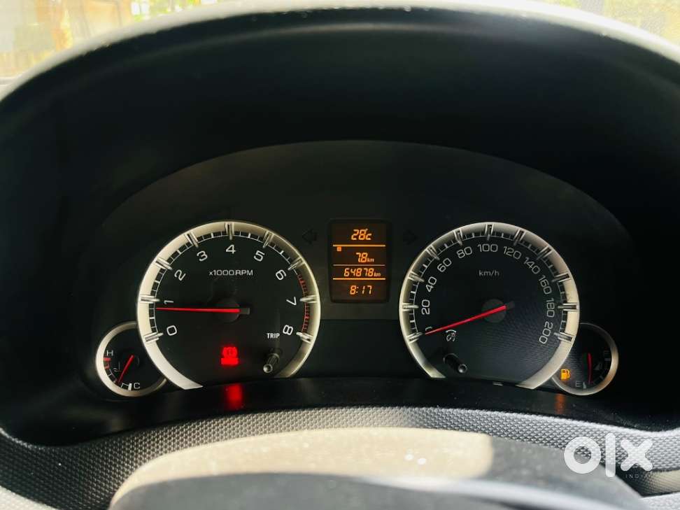 Maruti Suzuki Swift Zxi, 2012, Petrol