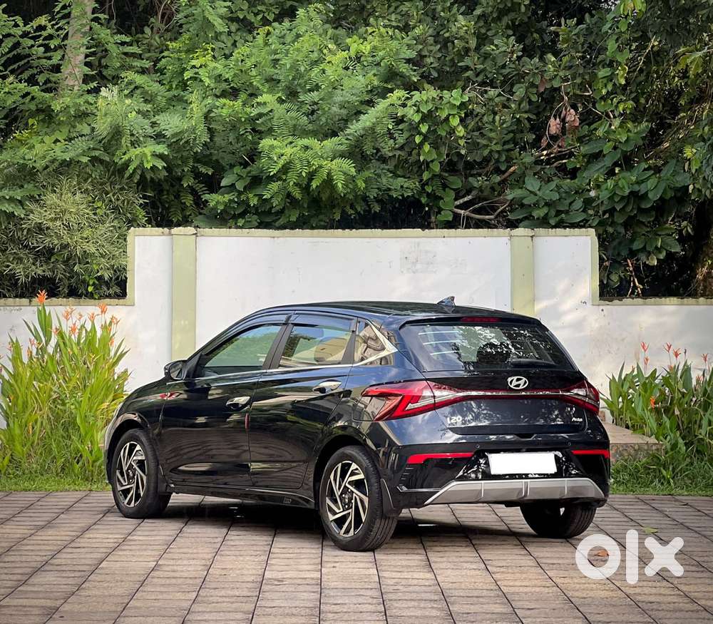 Hyundai I20 Asta (o) 1.2 Ivt, 2024, Petrol