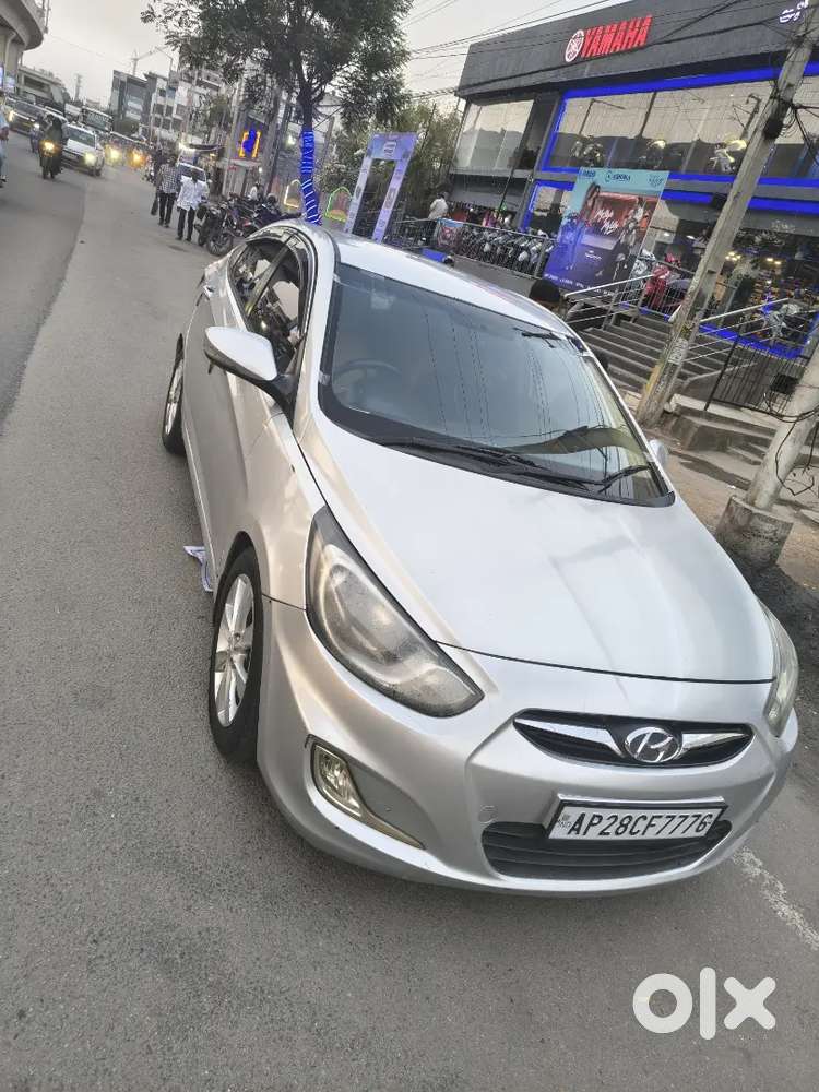 Hyundai Verna 2011 Diesel 128000 Km Driven