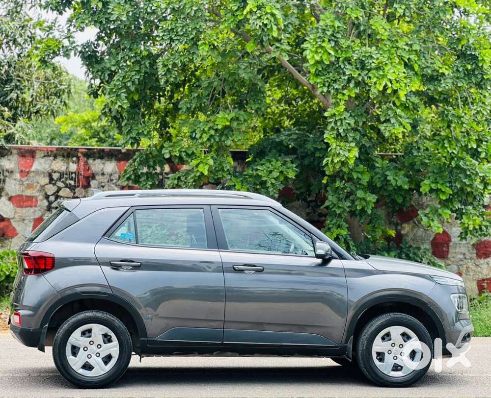 Hyundai Venue 1.2 S Plus, 2021, Petrol