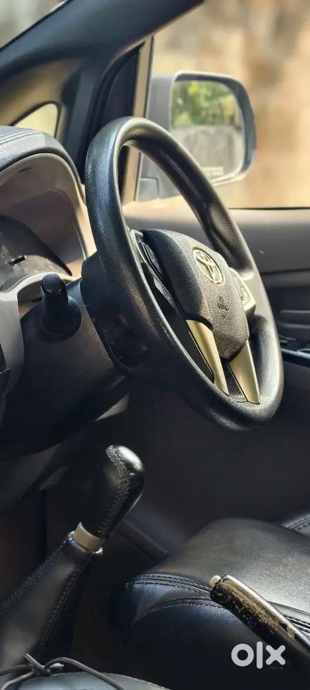 Toyota Innova 2005 Diesel Manual Car