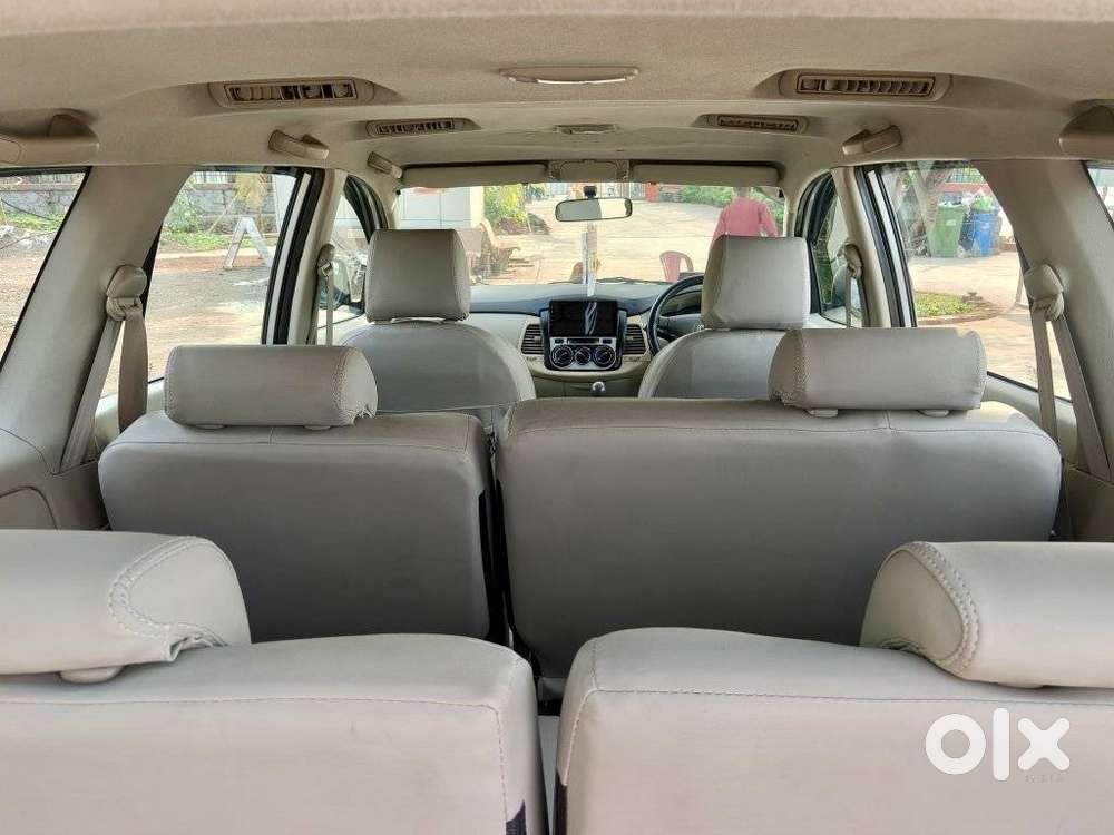 Toyota Innova 2004-2011 2.5 G (diesel) 8 Seater Bs Iv, 2011, Diesel