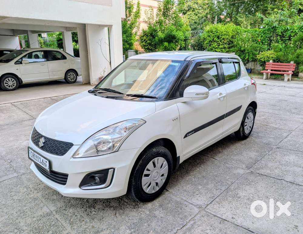Maruti Suzuki Swift Vxi Optional, 2015, Petrol