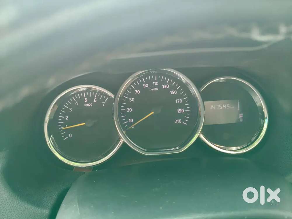 Renault Duster Rxz 2017-18 With Company Service Record