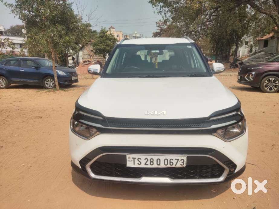 Kia Carens 1.5 Premium 7 Str, 2023, Petrol