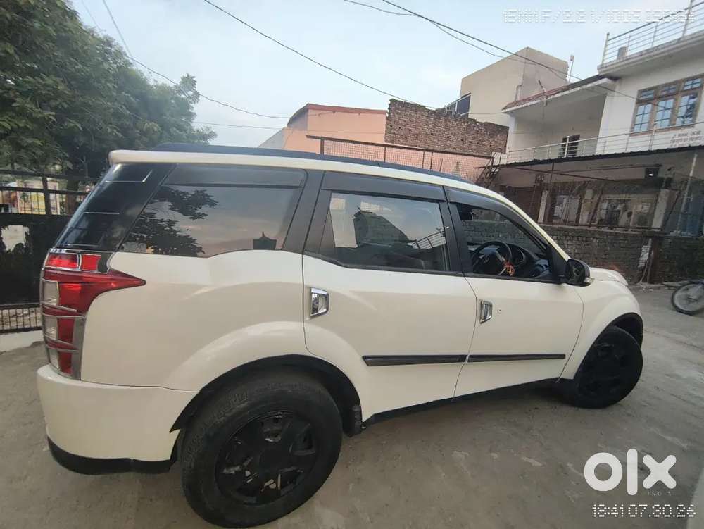 Mahindra Xuv500 2wd 2017