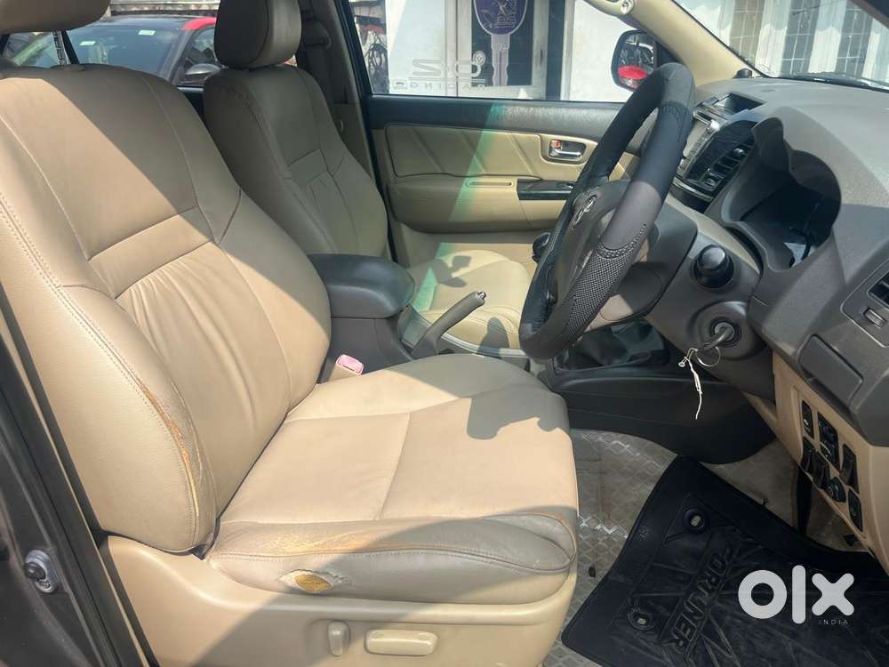 Toyota Fortuner 4x2 Manual, 2013, Diesel