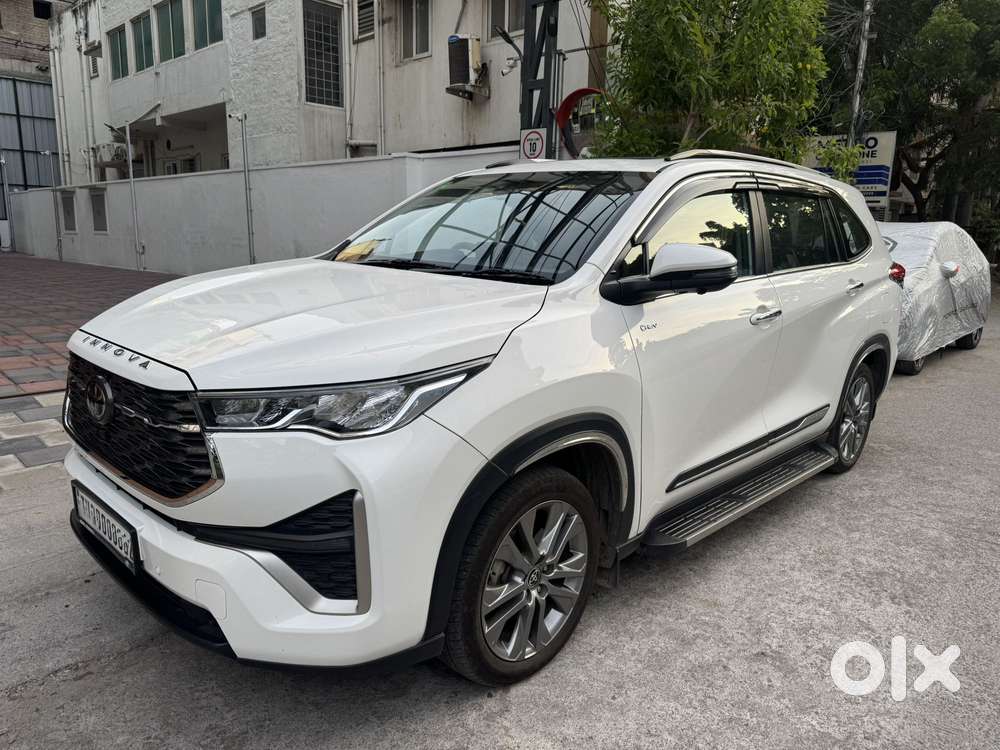 Toyota Innova Hycross 2.0 Zx (o) Hybrid 7 Str, 2025, Petrol