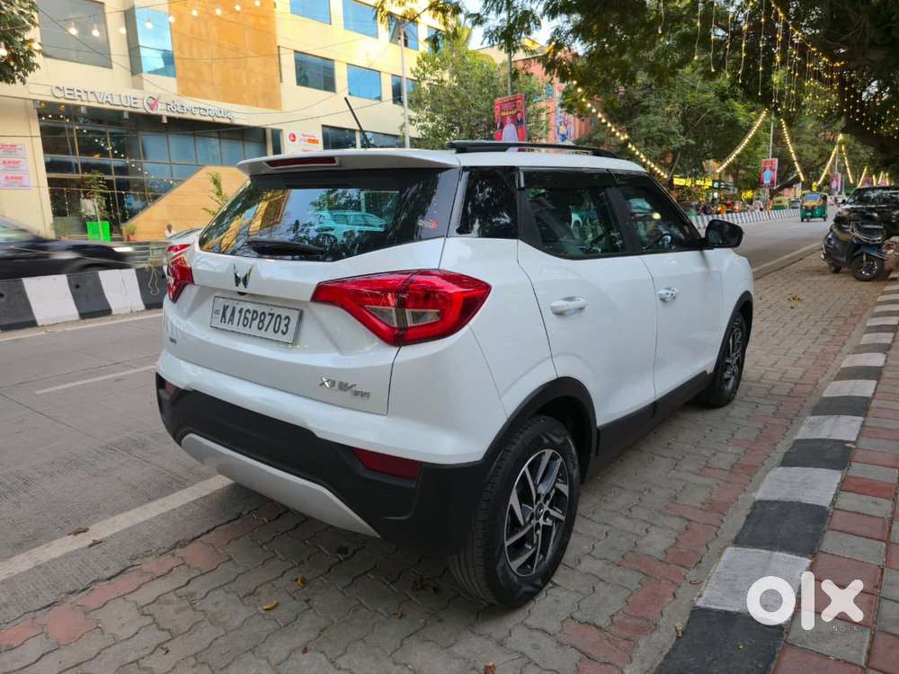 Mahindra XUV300 W8 Option, 2024, Petrol
