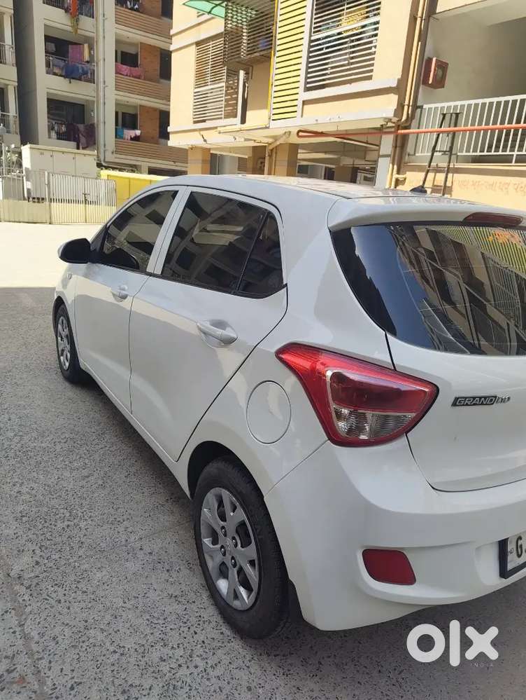 Grand I10 Petrol