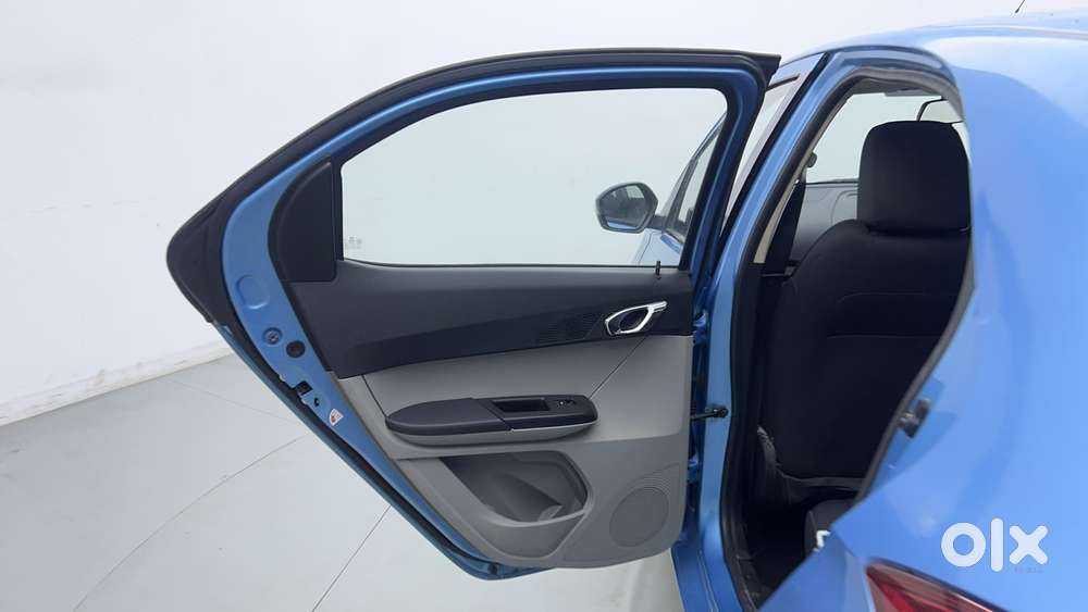 Tata Tiago Xz, 2016, Petrol
