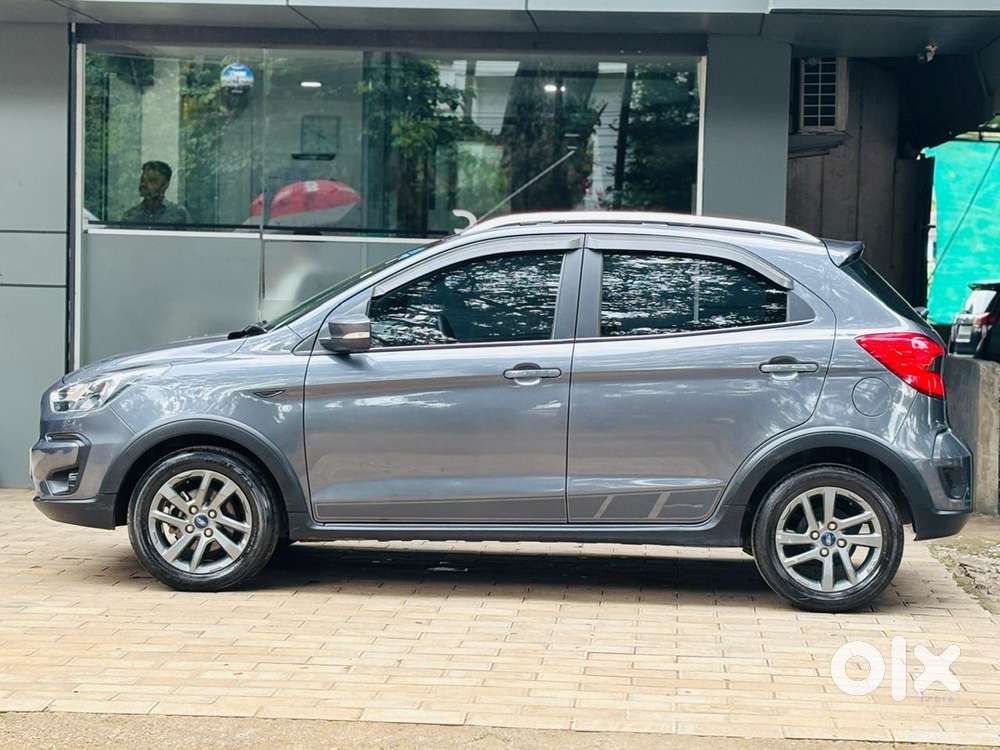 The Key Feature Is Its Compact Utility Vehicle (cuv) Design