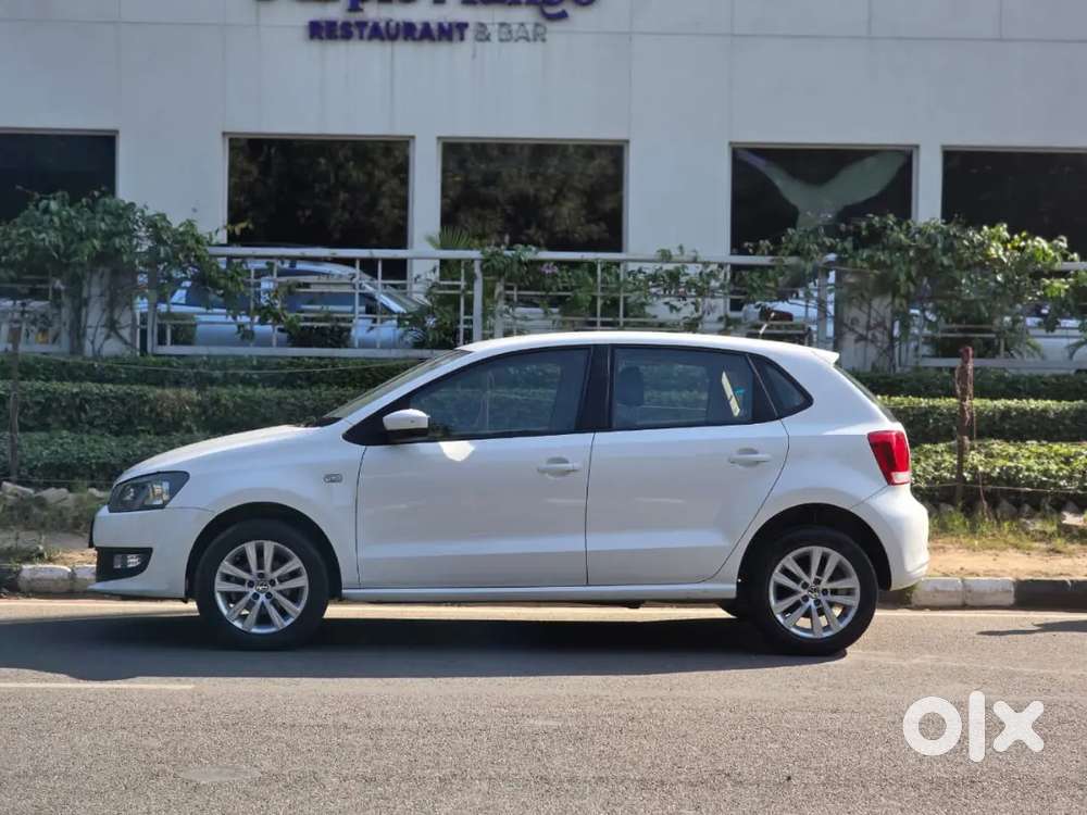 White Gloosy Coloured Polo