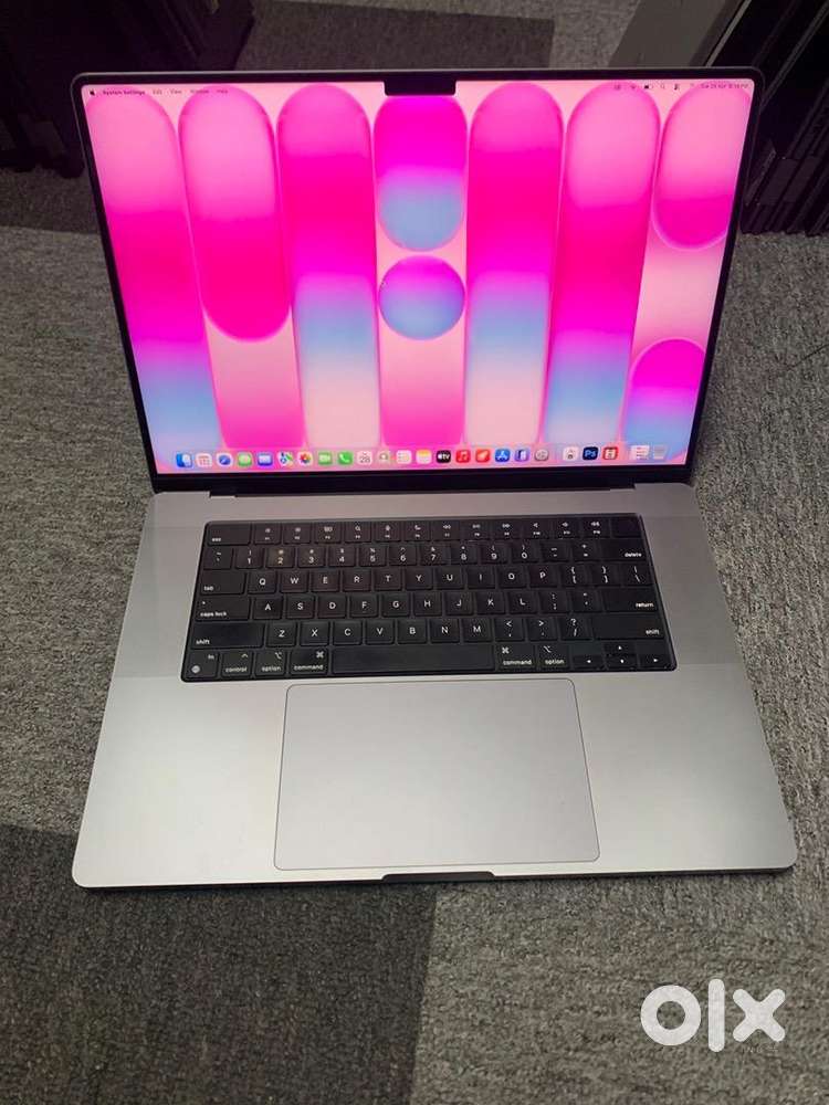 MacBook Pro M1 Max 2021 16inch 32GB 512GB One Year Warranty