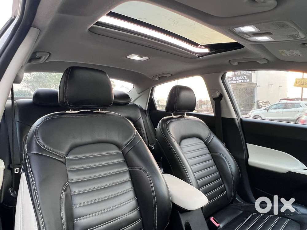 Hyundai New Verna Sx O 1.5 Turbo Gdi Mt, 2023, Petrol
